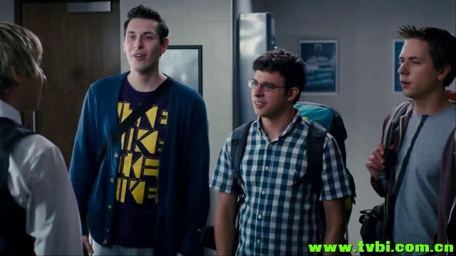 中间人2 The Inbetweeners 2 2014 1080p HDRip x264-KingStoner